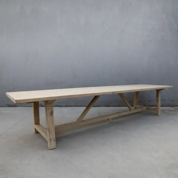 Table à manger en Pin monumentale