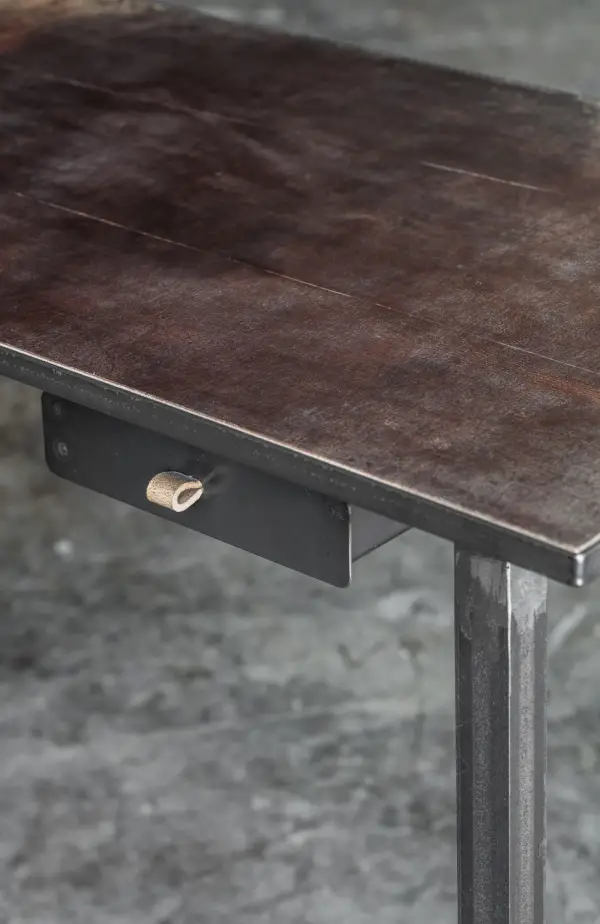 Hide - Bureau – Image 4