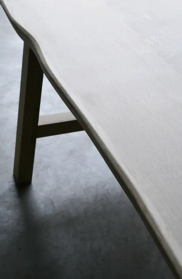 Larbus - Table – Image 4