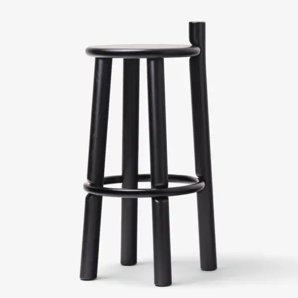 tabouret haut en frêne
