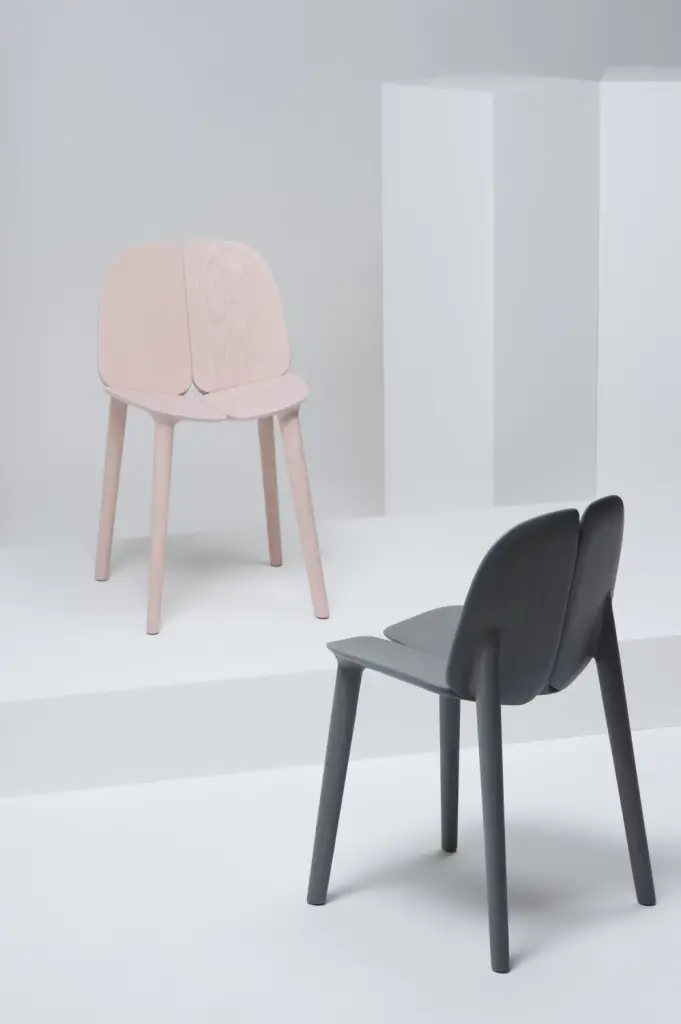 chaise moderne en bois