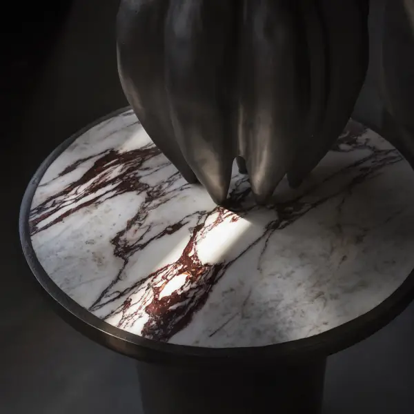 Trumpet Calacatta - Table d'appoint – Image 5