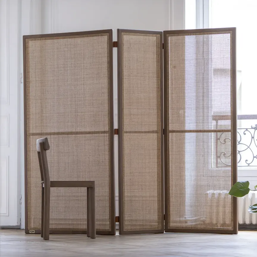 Split Noyer - paravent design en rotin tressé