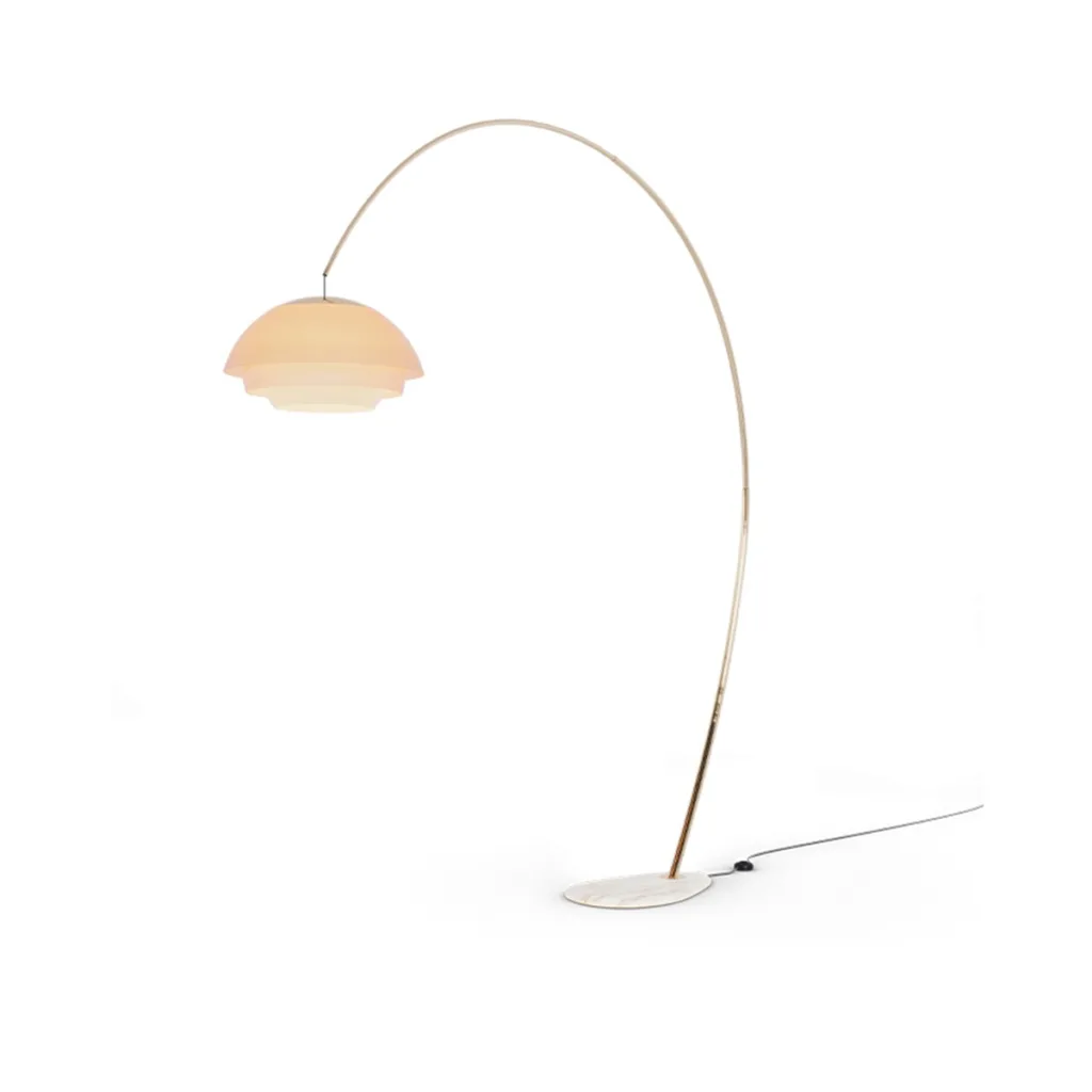 Grand lampadaire à arc Iggy à l'esprit des lampes de bureau d'architecte