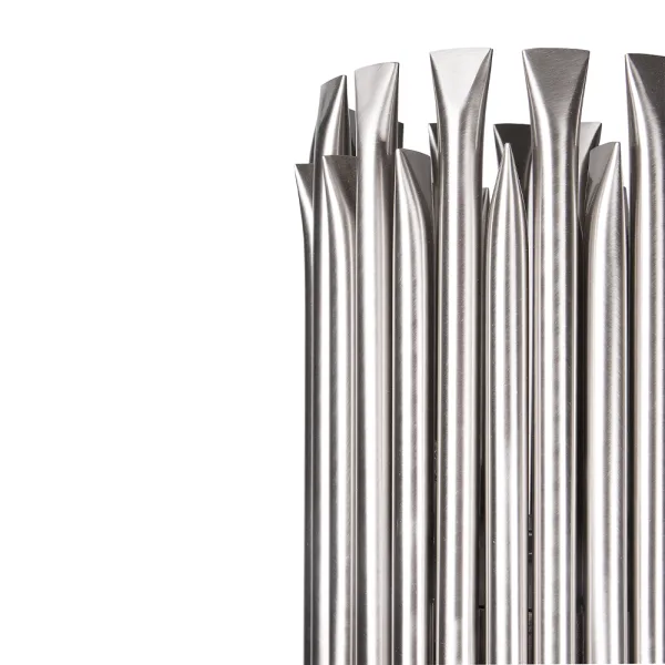 Lampadaire à tubes géométriques en laiton Matheny