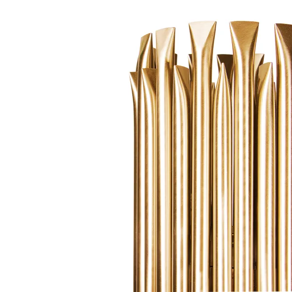 Lampadaire à tubes géométriques en laiton Matheny